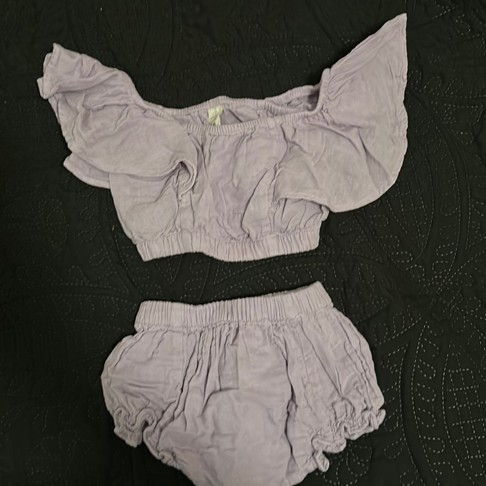 Kate Quinn ruffle sleeve and bloomer set 12-18 months